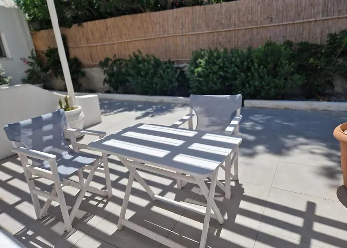 Empyreal Blue Apartment Mykonos Town