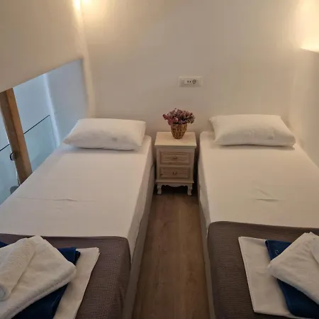 Empyreal Blue Apartment *