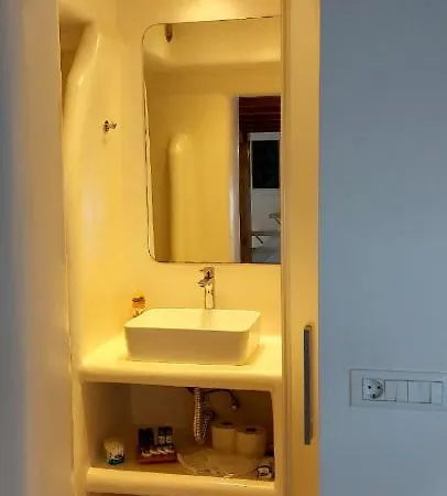 Empyreal Blue Apartment Mykonos Town